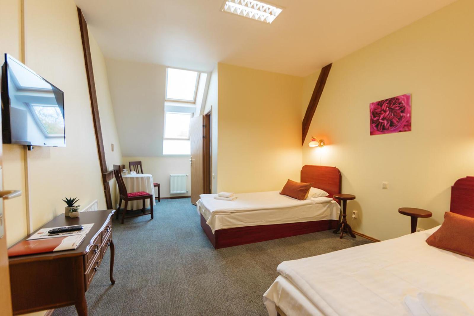 Jaunmoku Palace Complex Hotel Tume Dış mekan fotoğraf