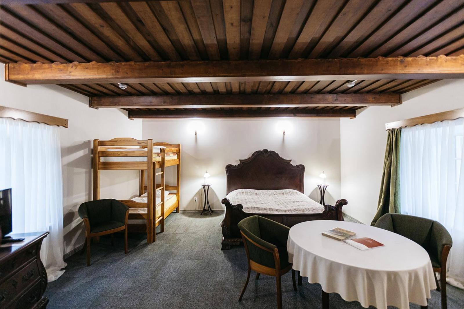 Jaunmoku Palace Complex Hotel Tume Dış mekan fotoğraf
