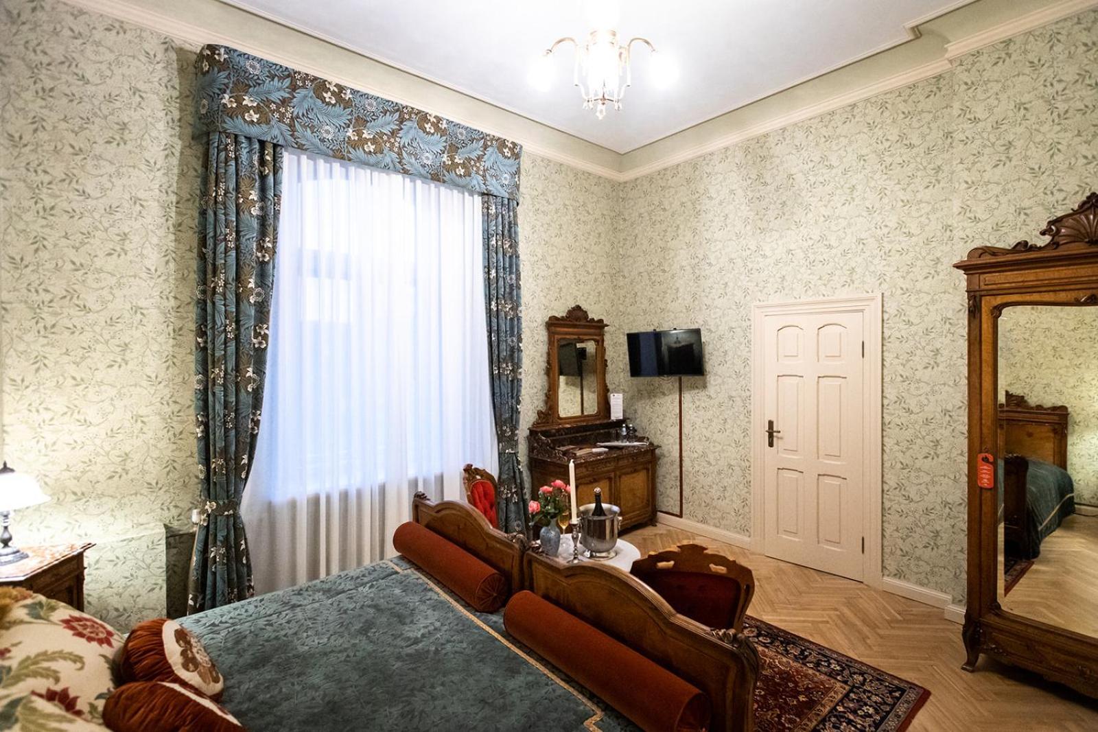 Jaunmoku Palace Complex Hotel Tume Dış mekan fotoğraf